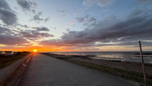 Coastguard 45 - Photo 4