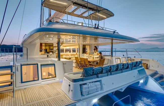 Dream Yacht Charter Private Crewed Yacht - Foto 1