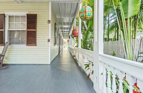 The Island Suite at KW Vacation - Photo 16