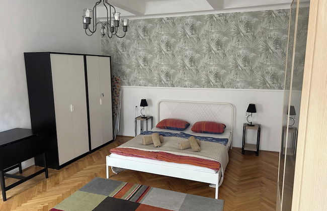 Diamond Astoria 4, Quiet Apartment - Photo 8