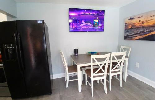 Starfish - Spacious By River 1.3 Mi to Beach 1 Bd 1 Bth Kit - Photo 5