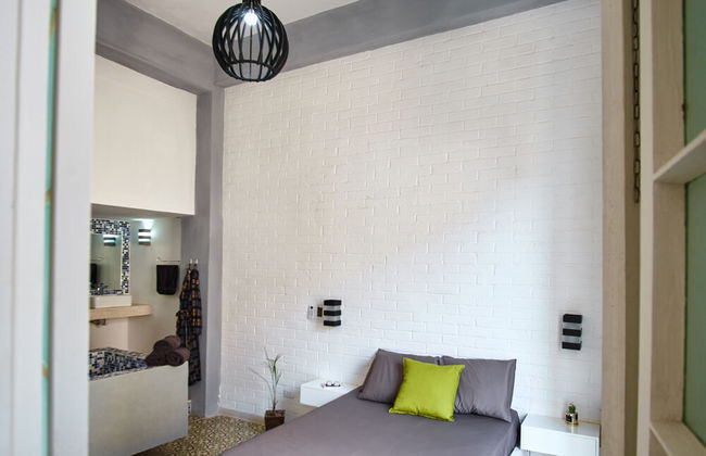 Lujoso Apto WIFI Gratis Balcon y Jacuzzi - Photo 13