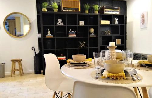 Stylish 4 Bedroom Home Near Venice Beach with Backyard BBQ - Foto 8