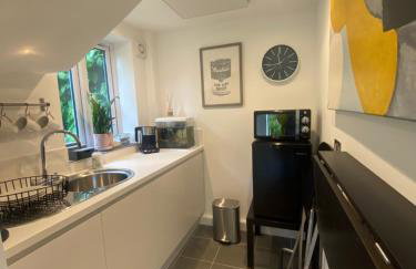 Peaceful Central Woodstock Retreat - Detached Annex with Parking - Foto 2