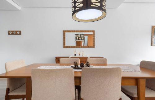 Casa de Pedra 2 Suítes c/ Piscina by Achei Gramado - Photo 8