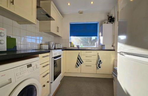 Delightful first floor two bed apartment five minutes walk from Dorking town centre - Foto 6