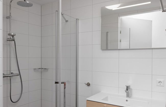 Sunny Dunimar Retreat - Photo 11