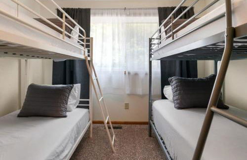 Fife Lake Lodge 2BR with Kitchen & Lake Views - Foto 31