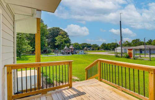 Rock Hall Retreat with Balcony Near Park and Marina! - Foto 23