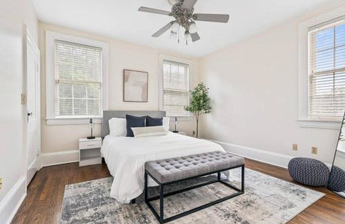 The Montgomery Manor - 5 Bedroom 4 Bath with Pool and Garage - Foto 16