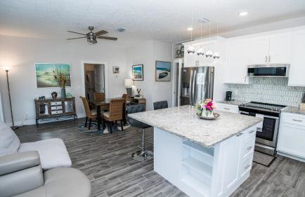 PCB Beach Paradise, Steps to SAND, Sleeps 8 - Foto 27