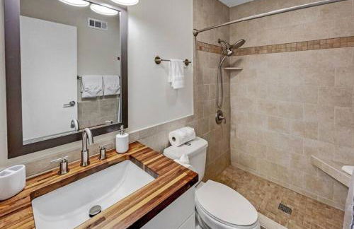 Cold Plunge Outdoor Shower Bike to Shem Creek - Photo 39