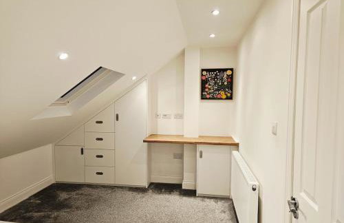 Duplex Apartment - Near North Wembley Station - Foto 10