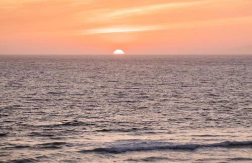 New Listing The Nautilus Manhattan Beachfront Retreat - Foto 55