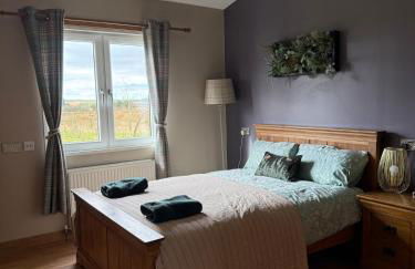 Drovers Lodge, farm retreat in rural Lanarkshire, family and pet friendly, onsite craft distillery, perfect location for exploring central Scotland - Foto 4