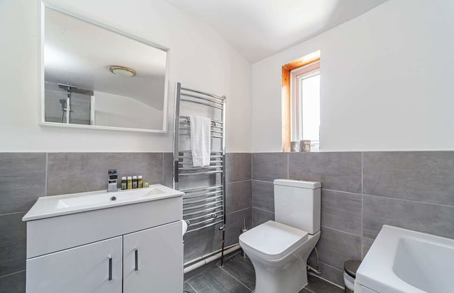 Modern Victorian Home With Secret Garden - Foto 22