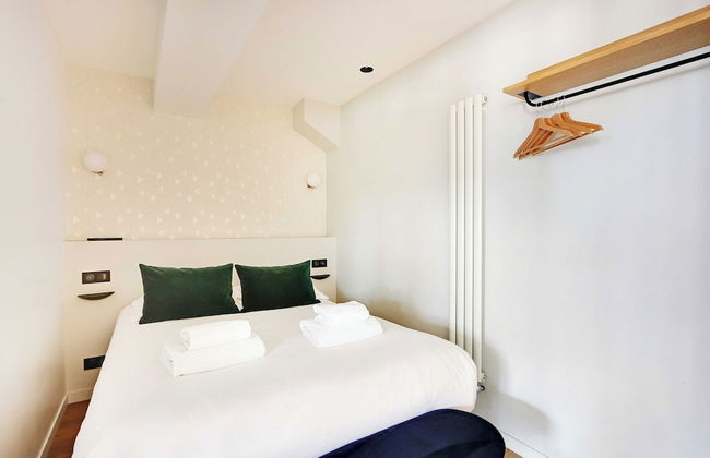 Apartment for 6 People in Paris - Photo 2