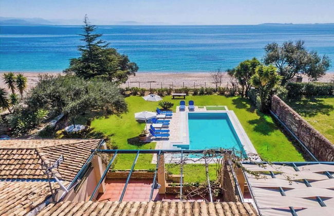 Villa Barbati Beachfront - Photo 34