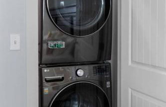 Noisywaves - Beachfront Paradise with Hot Tub, Yard, and Game Room - Foto 42