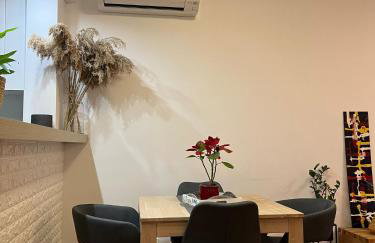 Split apartment - 5 min by car to the beach & city center - free public parking - Foto 28