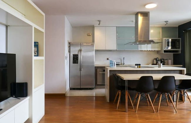 w Picturesque 2BR at Malecon - Photo 17