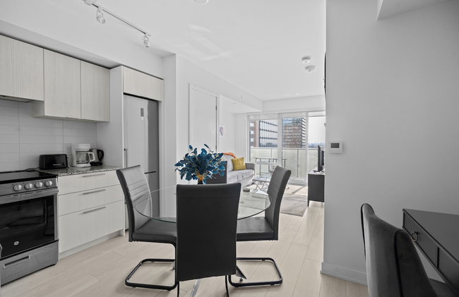 Teahouse Condos in Downtown Toronto - Foto 51