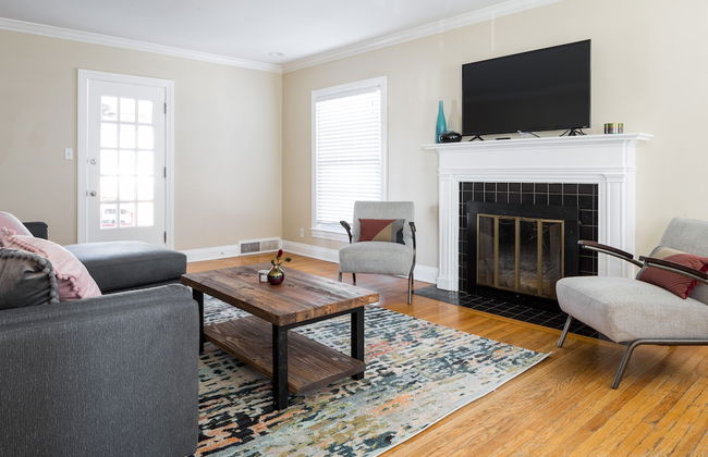 Spacious 6BR /2.5 Bath in Highlands! - Foto 15