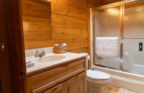 Serene Bourbon Cabin - Foto 11