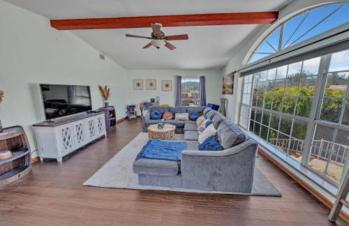 NEW! Huge Game Room, Hikeable, Red Rock View, Fireplace, Ping Pong, Yoga, Golf Course, Pickle Ball! - Foto 24