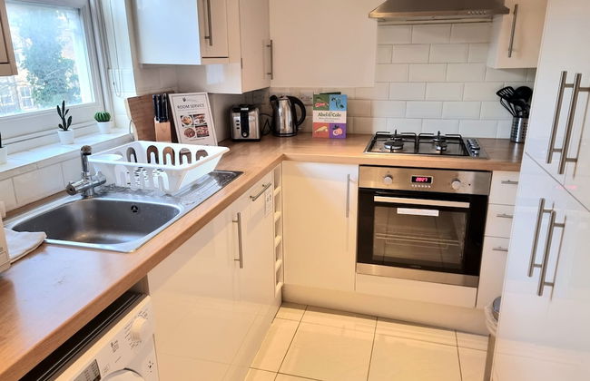 Urban Stay Oxford Gardens Apartments - Photo 28