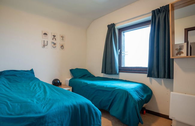 Typical Ardennes Chalet With hot tub - Foto 4