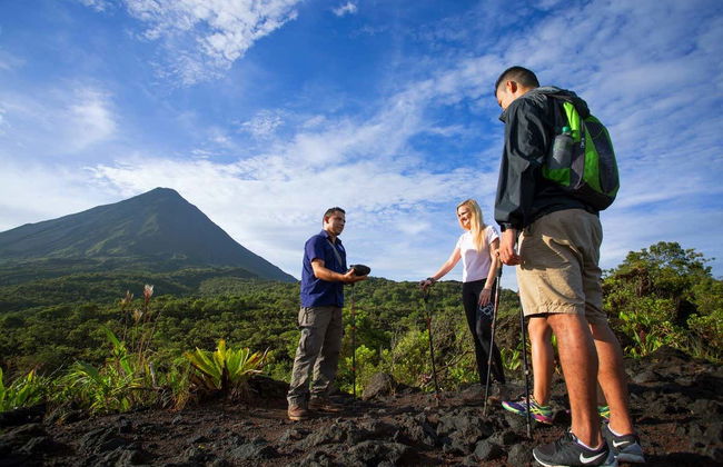 Excursión al volcán Arenal + Aguas Termales - Foto 2
