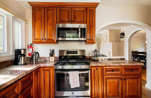 Movie Colony Oasis - Peaceful Walk to Downtown - Foto 45