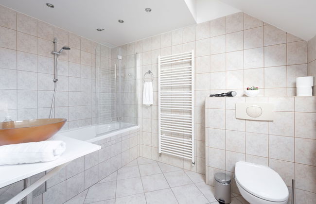 Spacious 2-level apart National Theatre - Foto 26