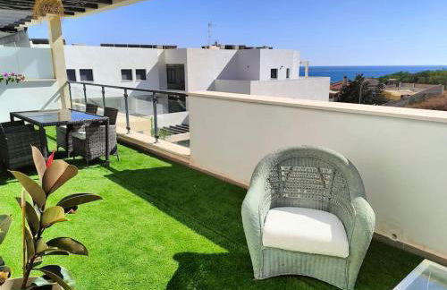 Atico con piscina, golf, vistas al mar - Photo 34