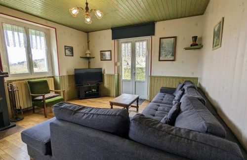 Gîte spacieux en ancienne ferme rénovée, idéal pour familles et amis – proche randos et sites touristiques - FR-1-589-6 - Foto 5