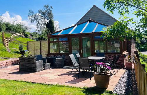 The Barn at Burfords with wood fired hot tub - Foto 27