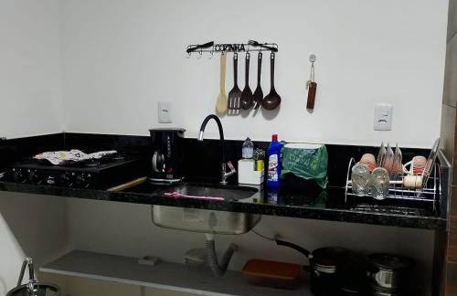 Suíte privativa aconchego a alguns passos da praia - Foto 11