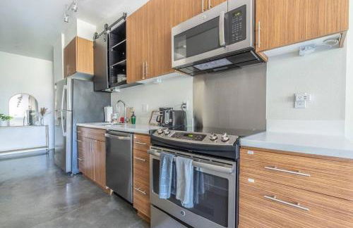 Seattle Lux 1 bd Apartment- Rooftop, WiFi, Pet Friendly - Foto 14