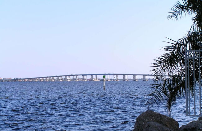 SW Cape Coral Vacation Home - Photo 27