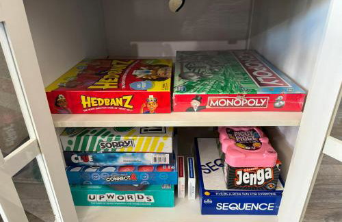 Spacious Family Retreat with Hot Tub & Home Theater - Foto 10