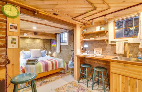 Explore CU! Unique Studio with Private Courtyard - Foto 13