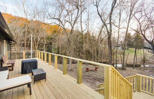 Tranquil Creekside Hideout: Families Welcome! - Foto 2