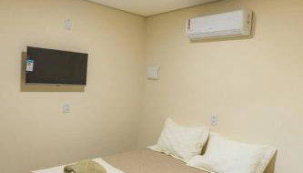 Container Azul na beira do rio e a poucos metros do mar em mogiquiçaba bahia - Foto 2