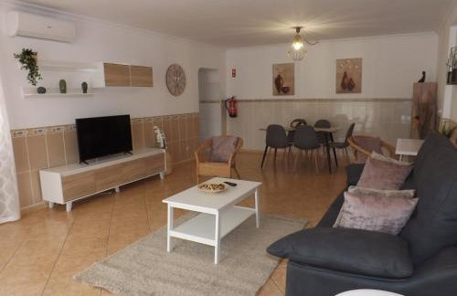 Sunny poolview Apartment - Foto 8