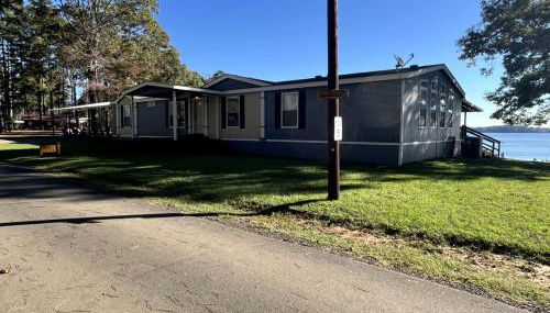 Spacious Vacation Rental with Stunning Lake Views from the Incredible Deck for an Amazing Getaway in Sabine National Forest in Hemphill, Texas - Foto 1