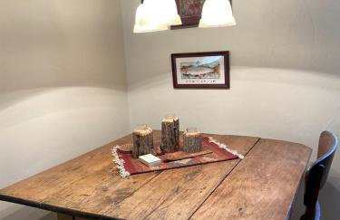 Charming Riverside Vacation Rental with Scenic Mountain Views near Ennis, Montana - Foto 29