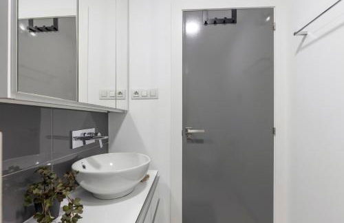 2BD Coastal Gem with Pool & Terrace - Torre de la Horadada - Foto 21