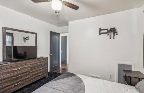 Queen G2 Mansion 3 Bedroom Home by RedAwning - Foto 34