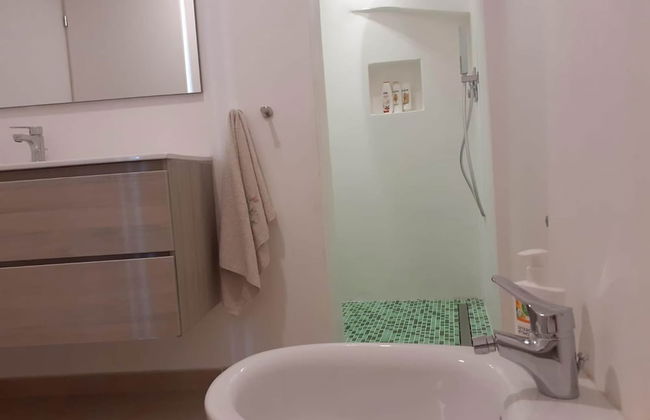 Chic Coastal Hill Escape - Foto 24